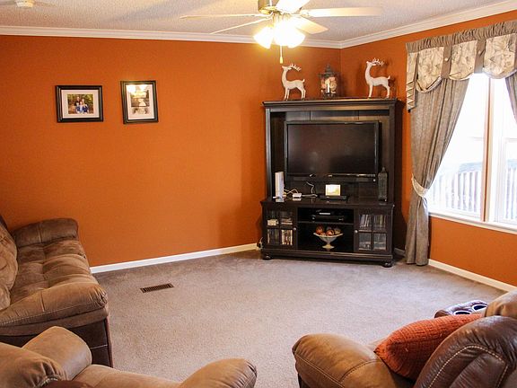 3rd image of 117 Big Mountain Rd