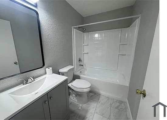 4180 39th St #10 — Photo 6