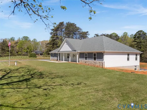 143 High School Rd, Buckingham, VA 23921