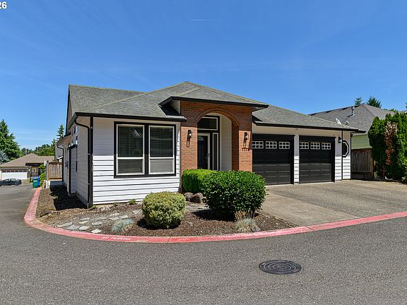 2nd image of 3330 NE 164th Loop