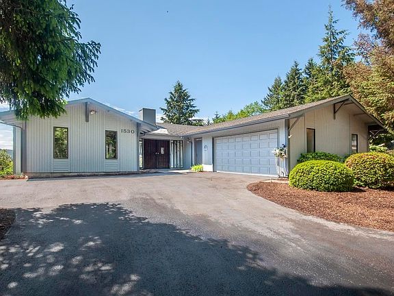 2nd image of 1530 NE Regatta Way
