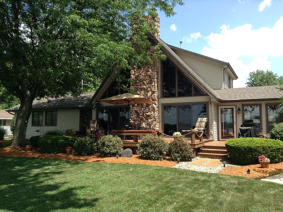 Main house -130ft Irish lake