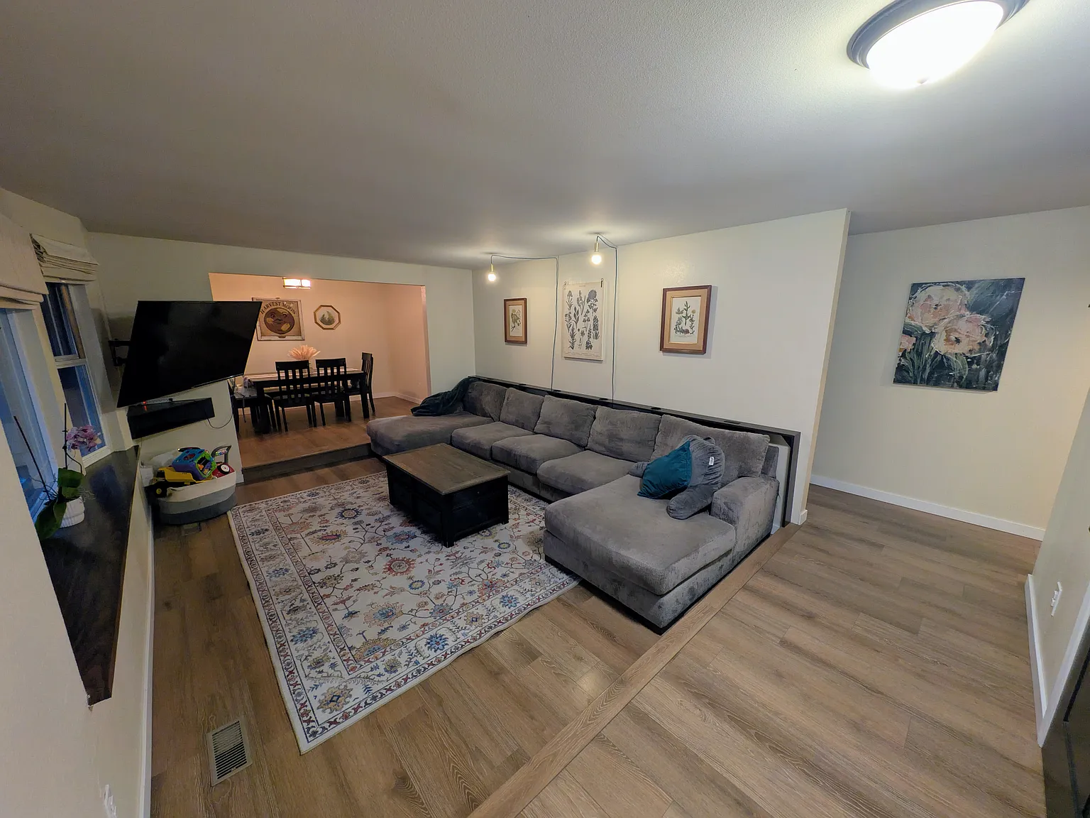 1706 Alanna Dr SE — Photo 2