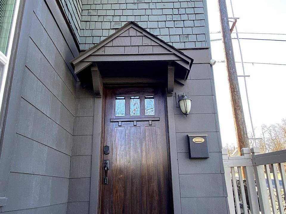 1st image of 611 S Walnut St #1