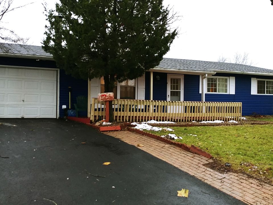 1st image of 15124 Huntington Ct