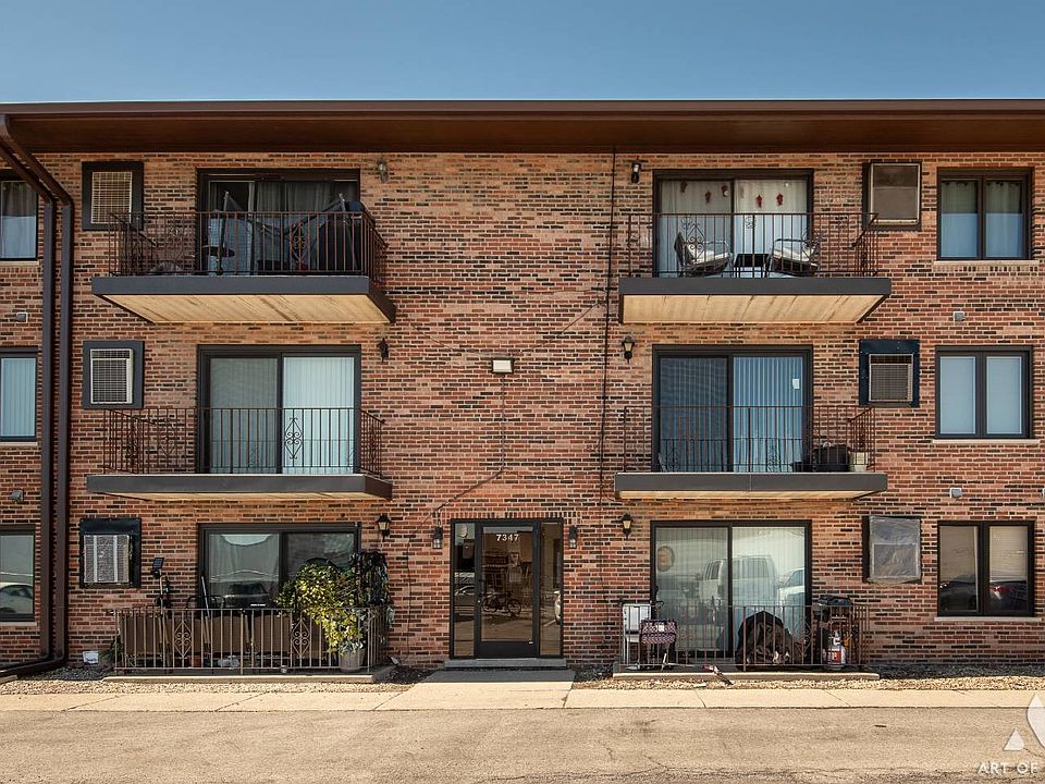 1st image of 7347 W 79th Pl APT 2D