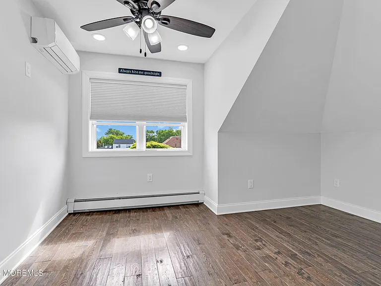505 Long Branch Ave — Photo 22