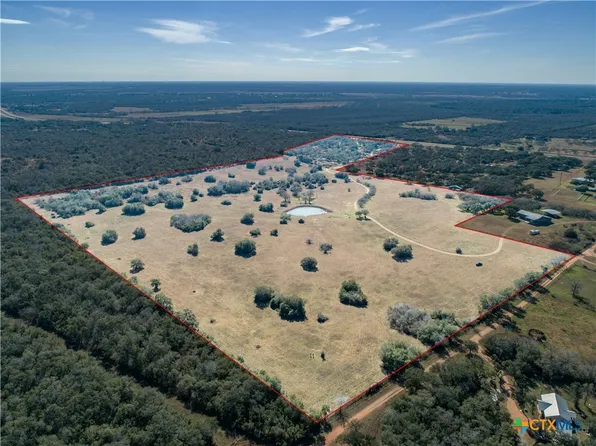 7659 Us Highway 87 S, Cuero, TX 77954