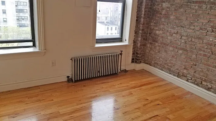 Rented by New York Residence | media 17