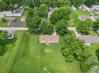 18 Stoll Ln, Saint Peters, MO 63376