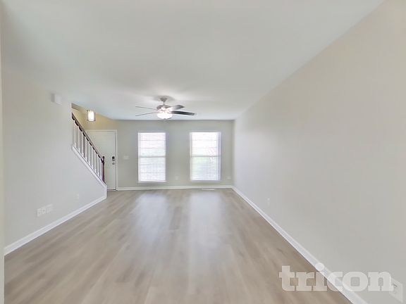2nd image of 116 Cimmaron Dr