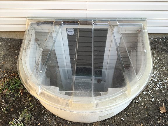 Escape window from basement 