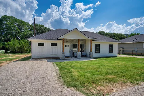 1112 Green Hill Dr Photo 1