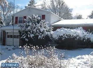 16 Buck Run Ln, Malvern, PA 19355