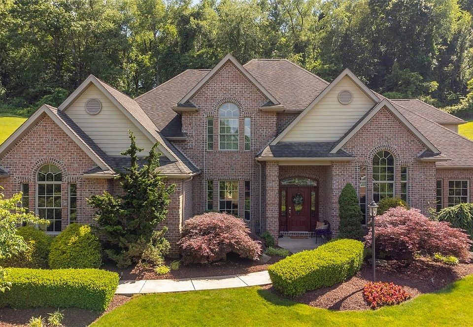 1st image of 3906 Curlytail Ct