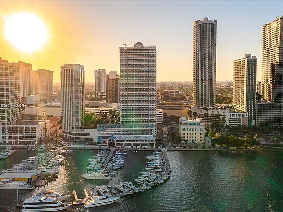 2nd image of 1750 N Bayshore Dr APT 2202
