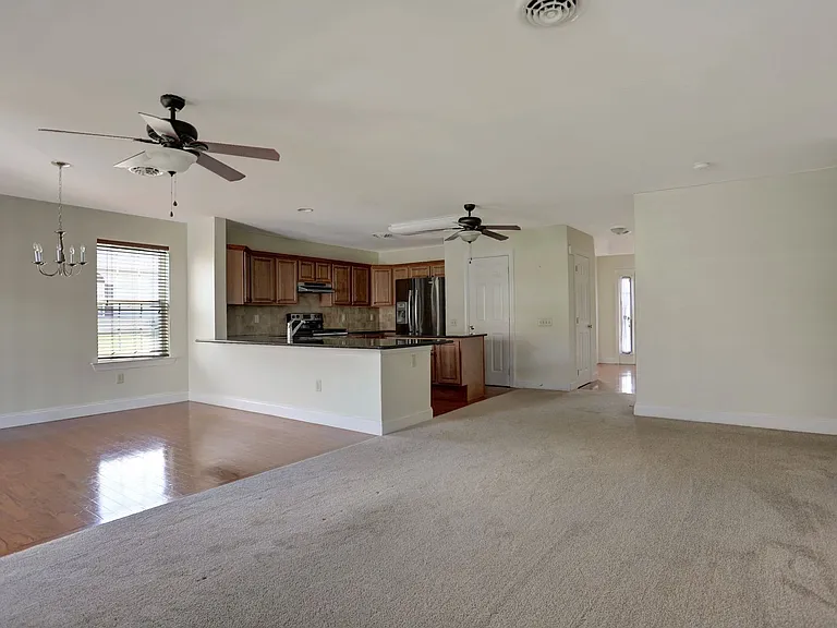 312 Sleepy Hollow Dr — Photo 22