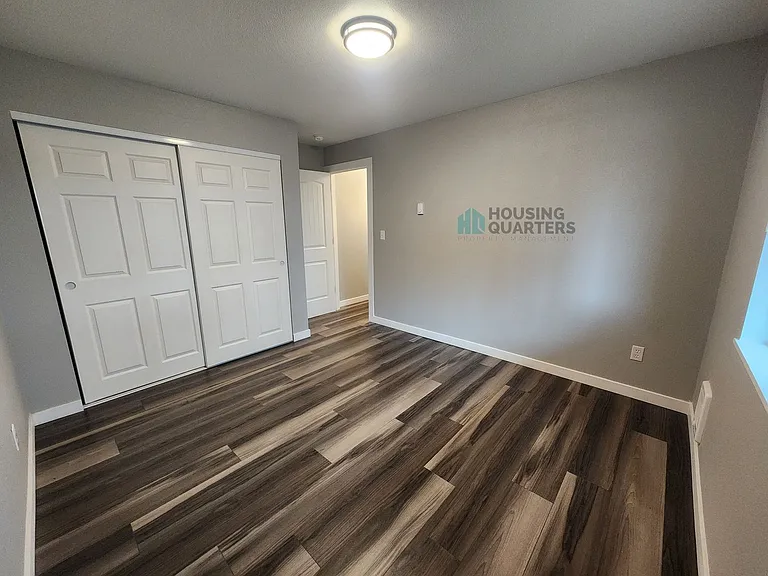 12421 E Riverside Ave — Photo 10