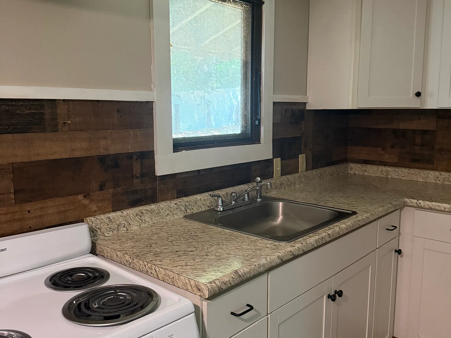 1 bed, 550 sqft, $1,350 — Photo 4