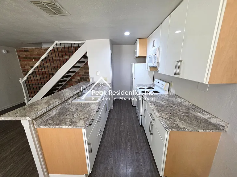 5948 Walerga Rd #3 — Photo 6