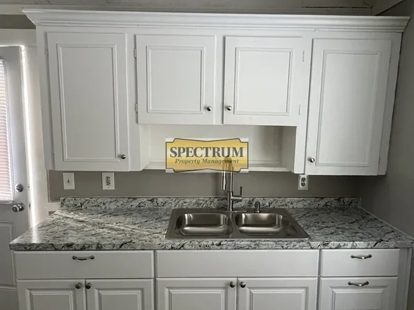26 North St #1, Augusta, ME 04330