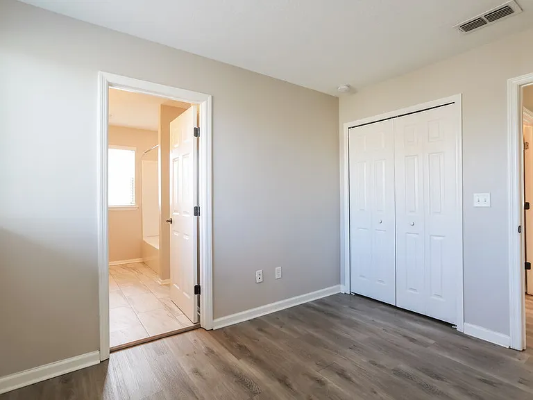 3041 Holly Grove Ln — Photo 15