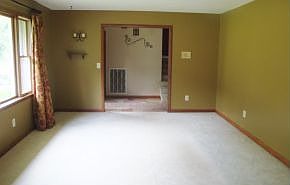 3rd image of 117 Lancaster Dr