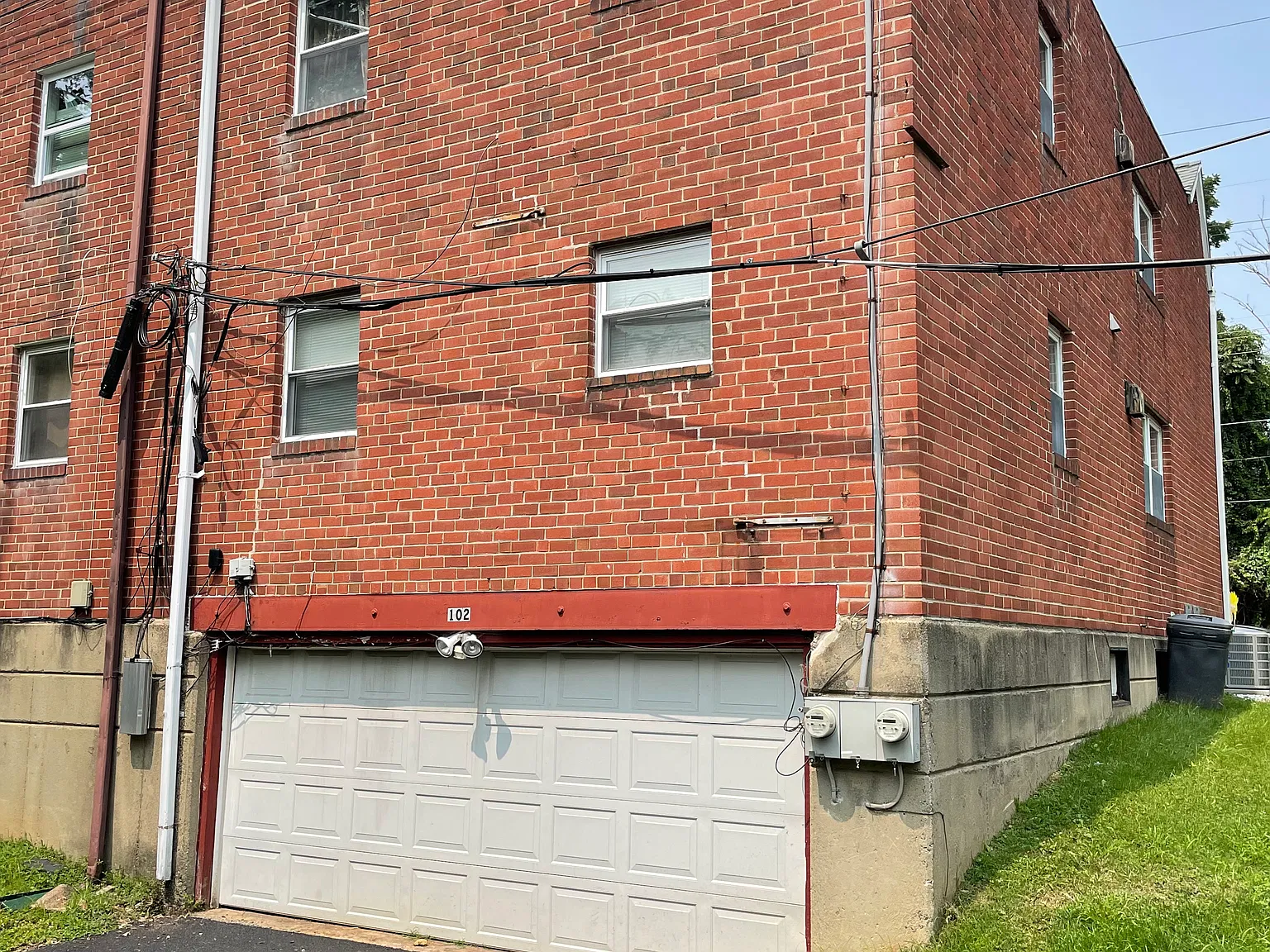 2 bed, 700 sqft, $1,450 — Photo 2