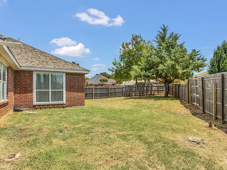 2140 Teal Ct — Photo 28