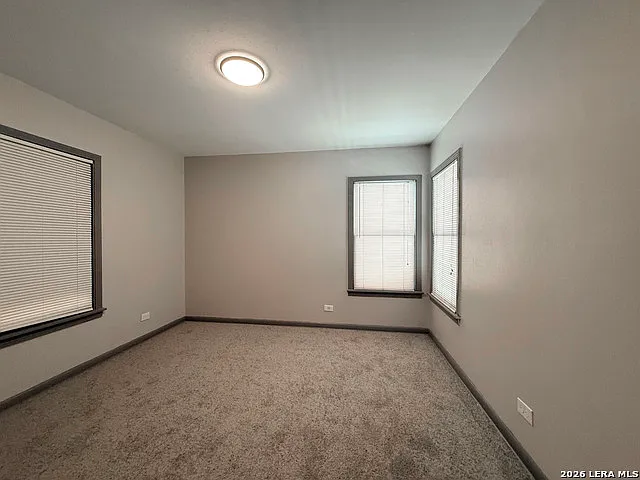 203 Hot Wells Blvd — Photo 9