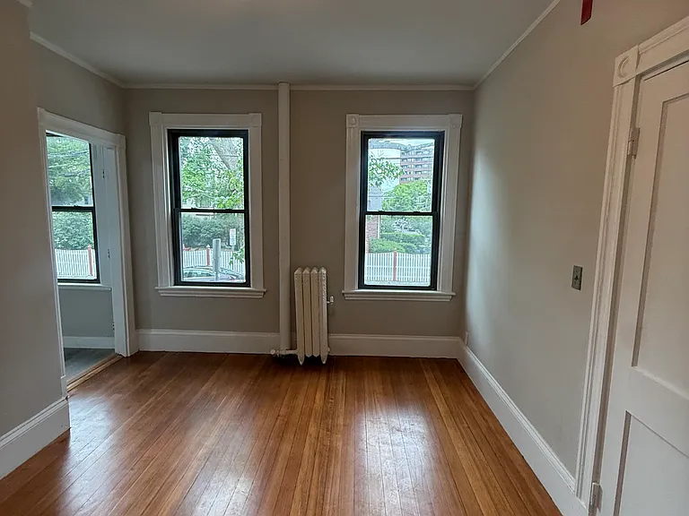 32 Walnut St #2 — Photo 7