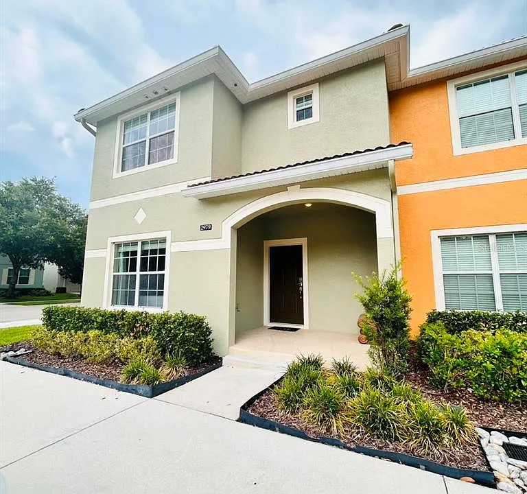 2979 Banana Palm Dr