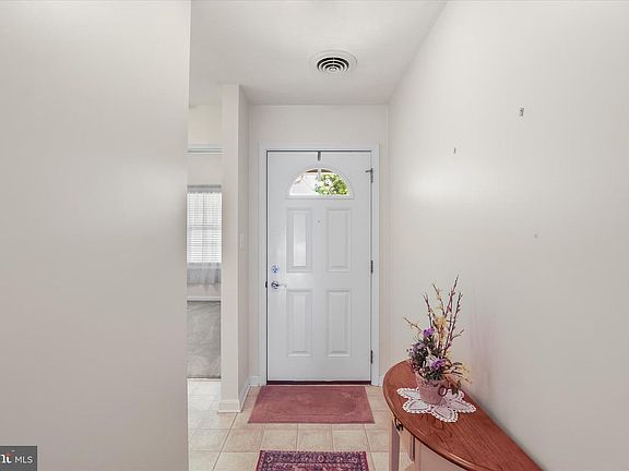 5th image of 5 Oxen Ln