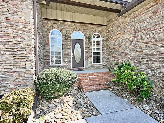 5th image of 1261 Houston Springs Rd