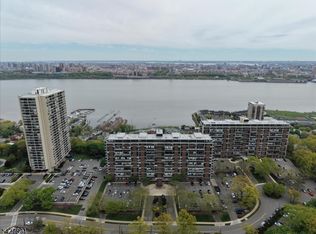 2 Horizon Road, Fort Lee Boro, NJ 07024