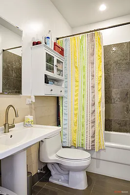 Sold by Modern Spaces | media 2