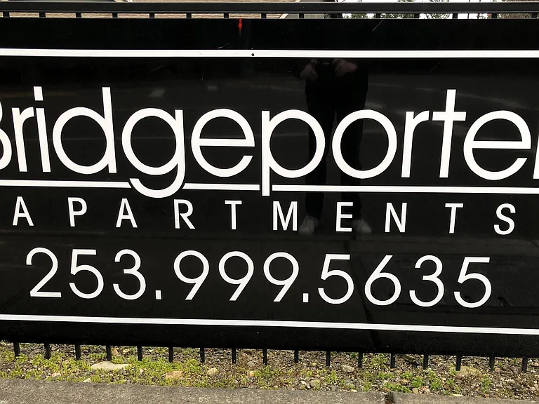 Bridgeporter Apartments