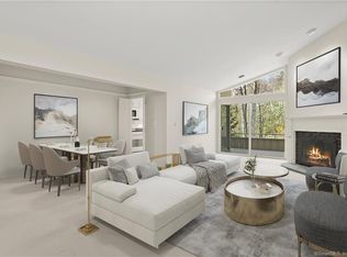 113 Southport Woods Dr, Southport, CT 06890