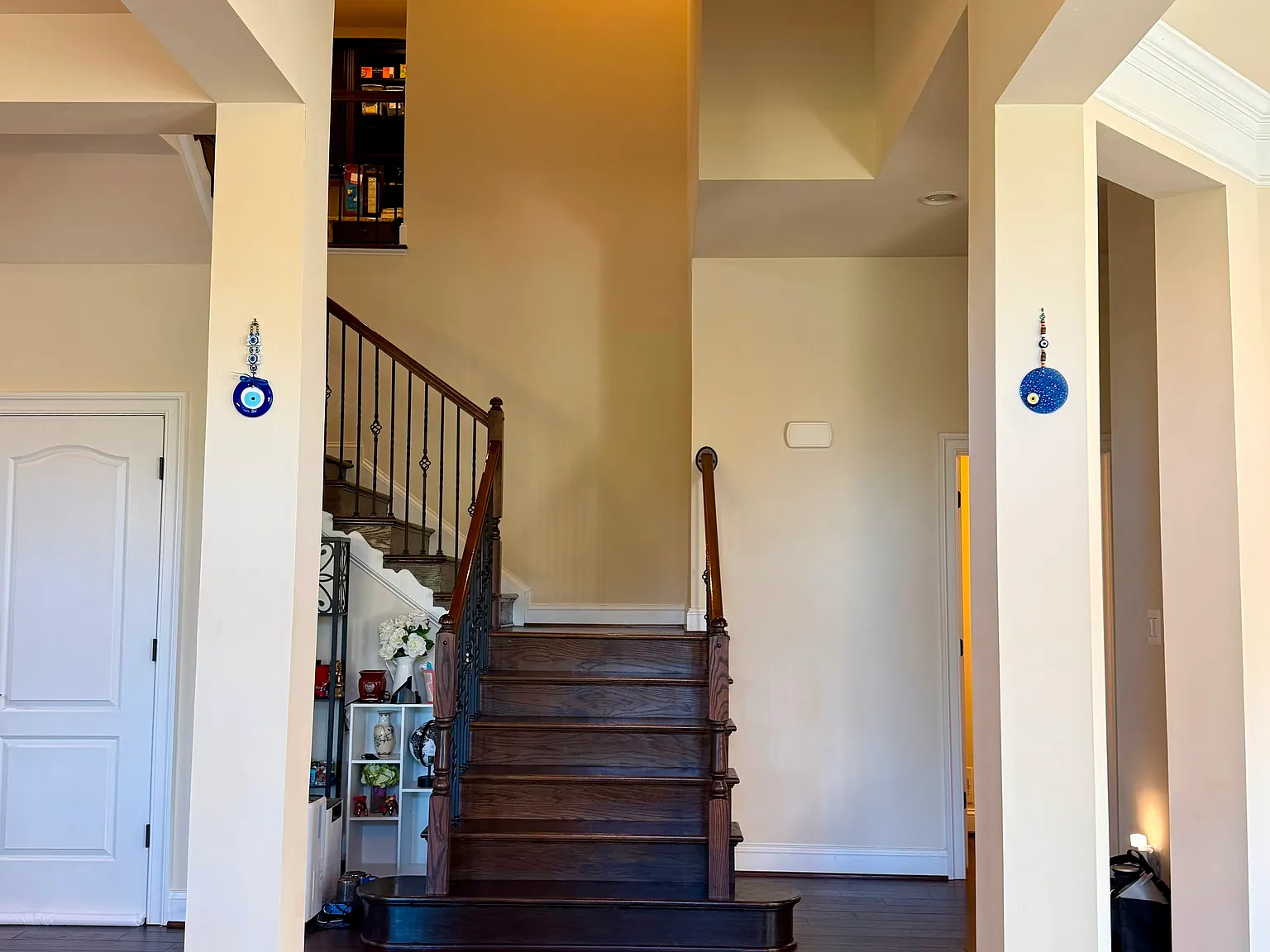 4 bed, 3.5 bath, 3089 sqft, $3,500 — Photo 2