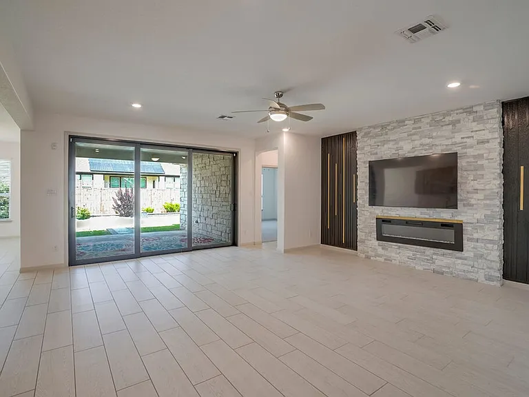 5616 Monrovia Ln — Photo 3
