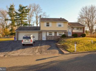 38 Ursinus Ave, Collegeville, PA 19426
