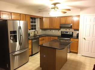 97 Diamond St, Hatfield, PA 19440