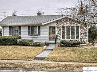 8121 Gold St, Omaha, NE 68124