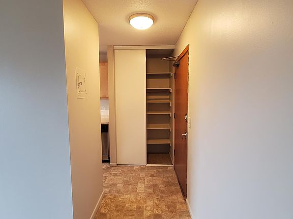 3rd image of 7501 Greenfield Ave #7501-207