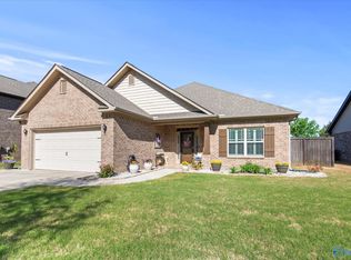 7303 Kendama Ct, Owens Cross Roads, AL 35763