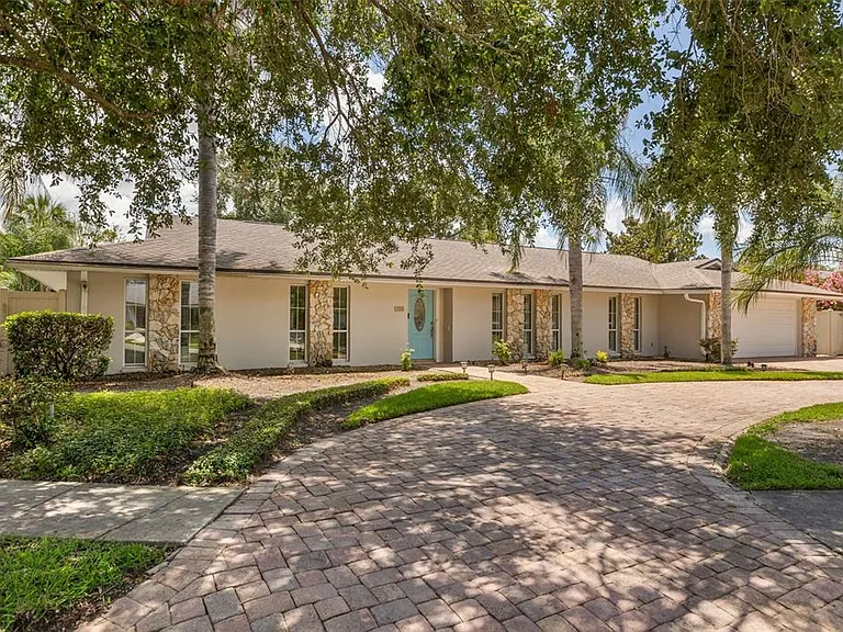 180 Springwood Trl — Photo 1