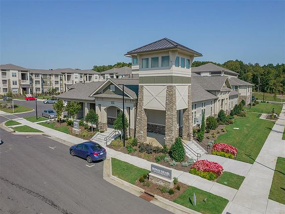 2nd image of 15155 Ollie Dr #10-109