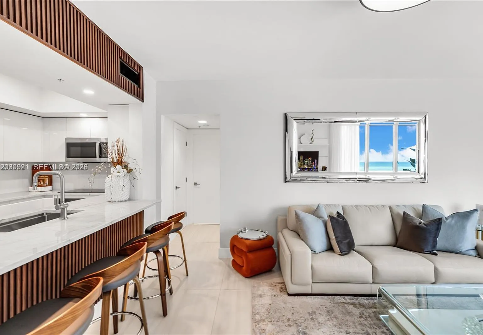 1500 Ocean Drive Condo — Photo 4