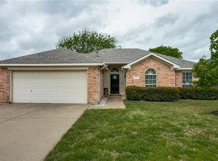 5612 Bright Star Trl, Arlington, TX 76017
