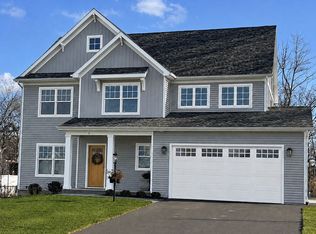 7 Naples Ct, Troy, NY 12180